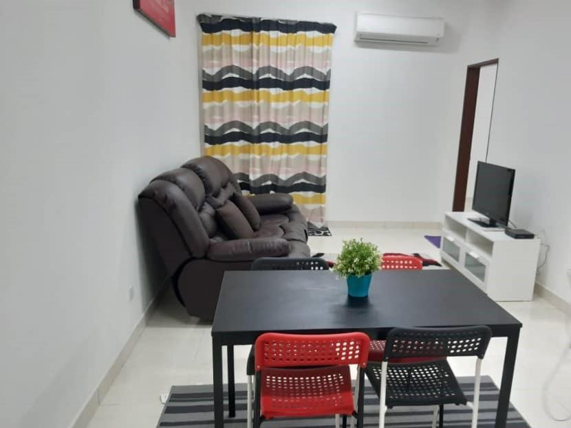 Afnan Homestay At Semenyih, Ascotte Boulevard エクステリア 写真